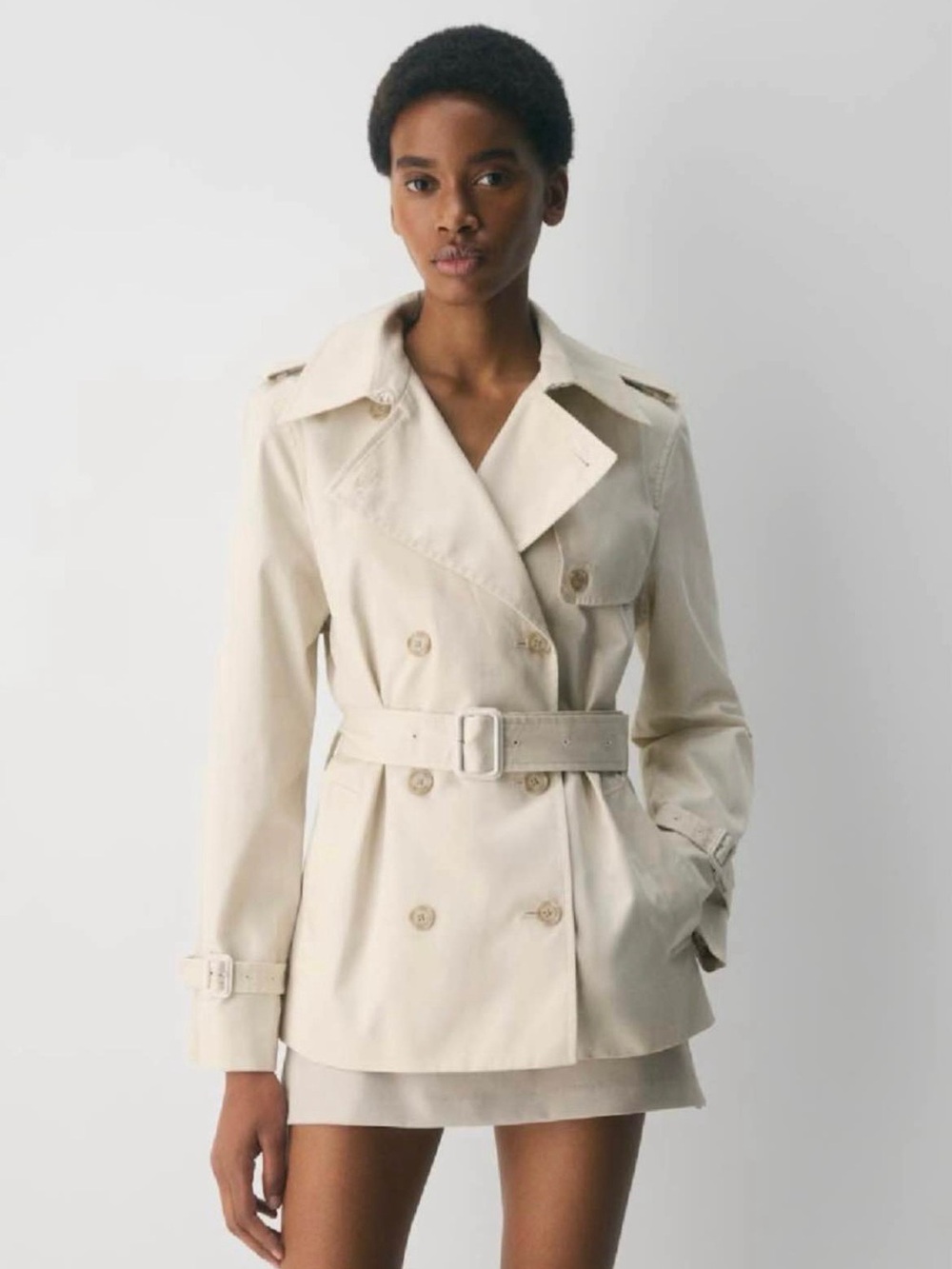 Aritzia Short Finch Trench Coat